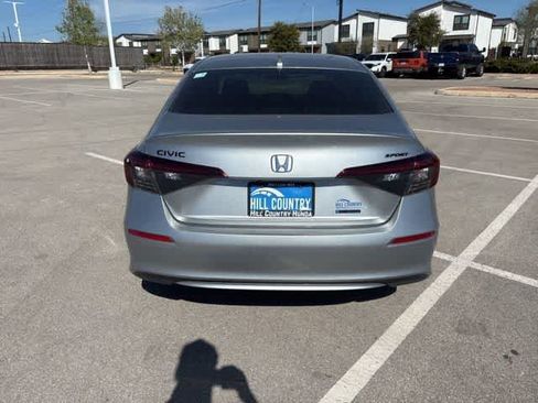Used 2026 Honda Civic Sport Touring image 4