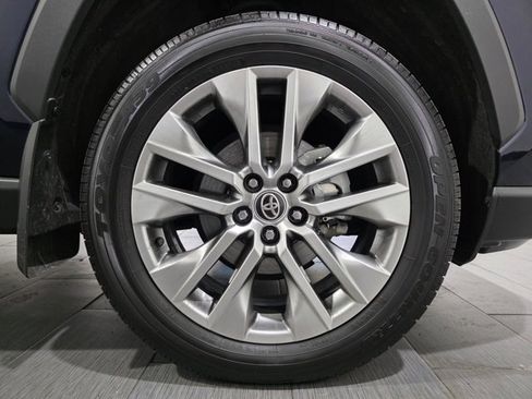 Used 2023 Toyota RAV4 XLE Premium image 26