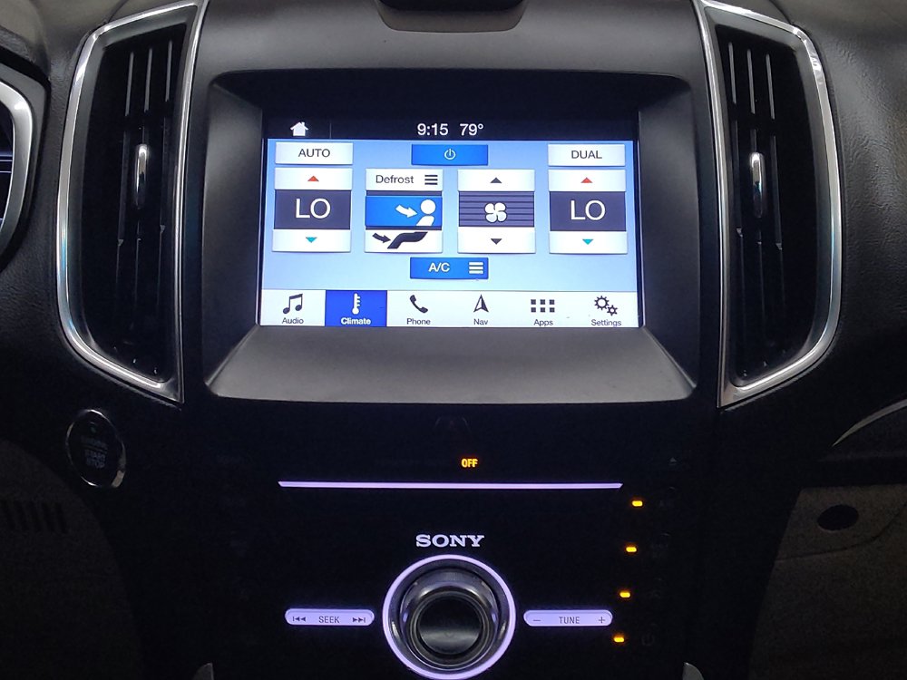 Used 2018 Ford Edge Titanium w/ Technology Package AWD/4WD image 25