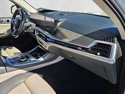 Certified 2023 BMW X7 M60i w/ Executive Package image 22