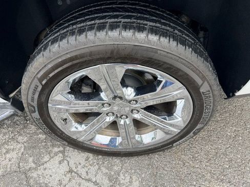 Used 2016 GMC Yukon Denali w/ Open Road Package AWD/4WD image 9