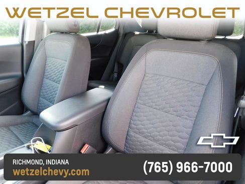 Used 2020 Chevrolet Equinox LT FWD image 15