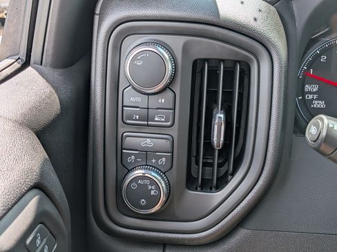 Used 2023 GMC Sierra 1500 Pro w/ Pro Value Package AWD/4WD image 19