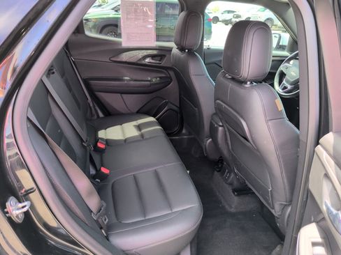Used 2023 Chevrolet TrailBlazer ACTIV w/ Convenience Package FWD image 12