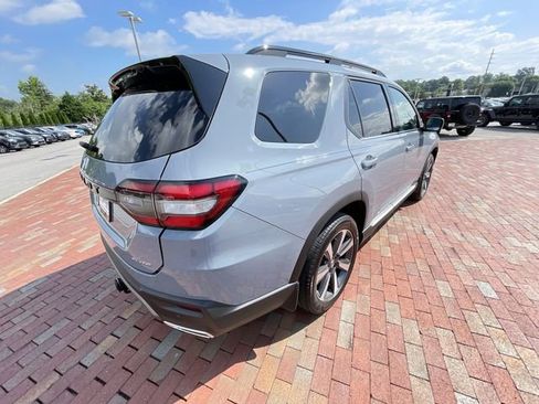 Certified 2025 Honda Pilot Elite image 35