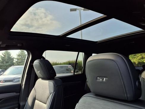 New 2026 Buick Enclave Sport Touring w/ Power Package image 15