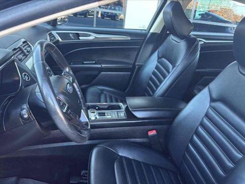 Used 2020 Ford Fusion SEL image 13