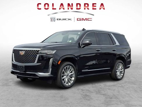 Used 2023 Cadillac Escalade Premium Luxury image 3