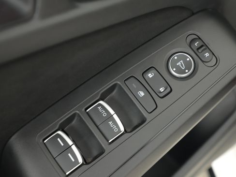 Used 2024 Honda Civic Type R image 9