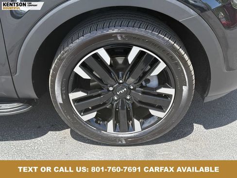 Used 2024 Kia Telluride SX Prestige w/ Towing Package AWD/4WD image 12