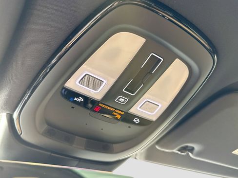 New 2026 Volvo V60 B5 Cross Country Ultra w/ Protection Package Premier image 20