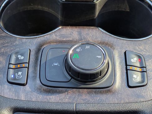 Certified 2021 GMC Acadia Denali w/ Denali Technology Package image 28