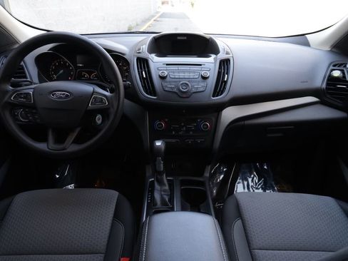 Used 2017 Ford Escape SE AWD/4WD image 25