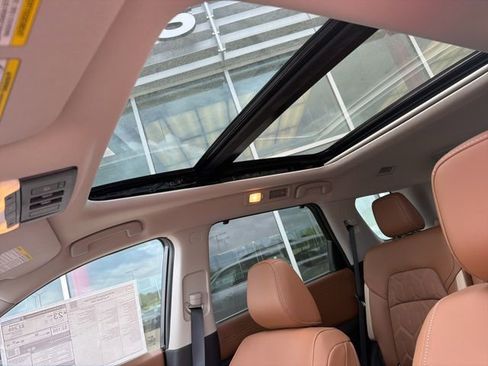 New 2026 Nissan Pathfinder Platinum image 12