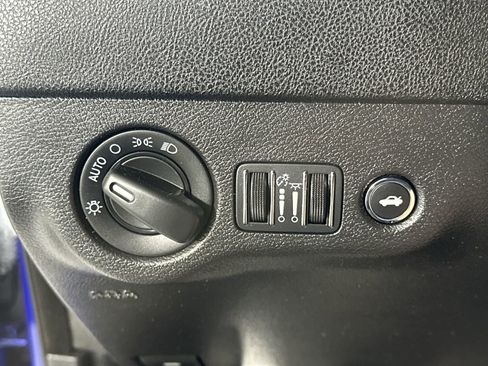 Used 2021 Dodge Charger SXT RWD image 22