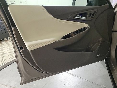 Used 2024 Chevrolet Malibu LT image 20