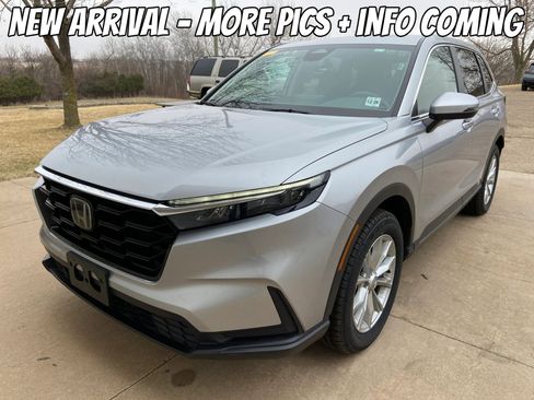 Used 2024 Honda CR-V EX image 1