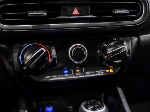 Used 2022 Hyundai Kona SEL image 26