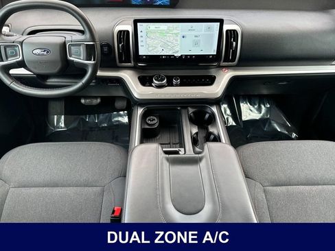 Used 2025 Ford Expedition Max Active RWD image 17