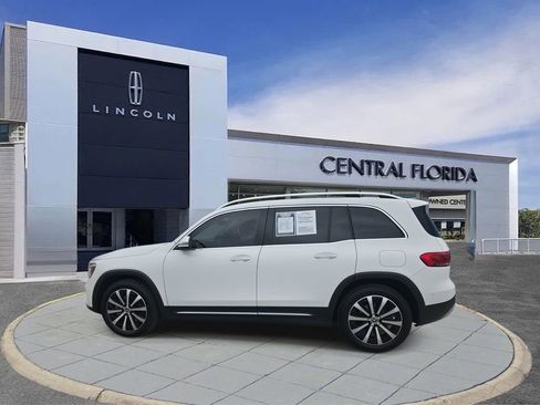 Used 2022 Mercedes-Benz GLB 250 image 4