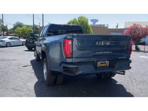 New 2026 GMC Sierra 3500 Denali Ultimate AWD/4WD image 9