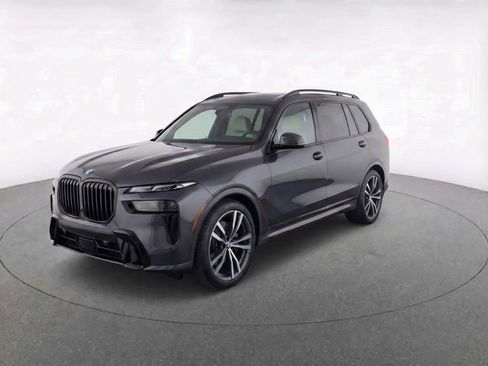 Used 2023 BMW X7 xDrive40i w/ M Sport Package AWD/4WD image 33