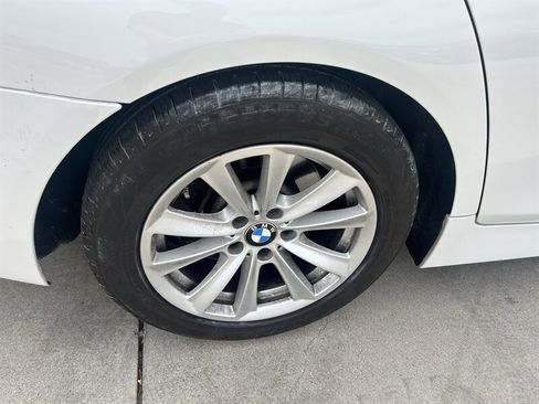 Used 2016 BMW 528i Sedan RWD image 26