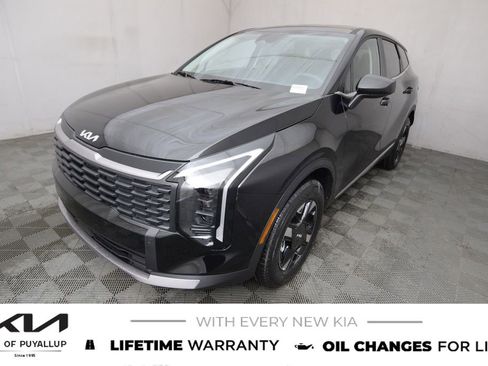 New 2026 Kia Sportage LX image 1