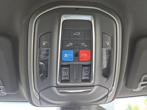 New 2026 Jeep Grand Cherokee Altitude AWD/4WD image 17