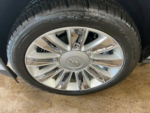 Used 2016 Cadillac Escalade Premium AWD/4WD image 11