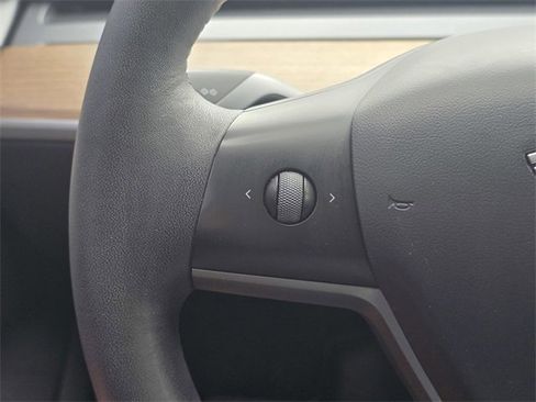 Used 2022 Tesla Model 3 Long Range image 27