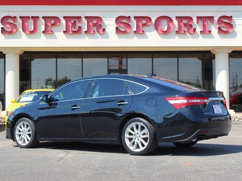 Used 2013 Toyota Avalon Limited FWD image 4