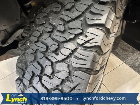 Used 2019 Toyota Tacoma TRD Off-Road AWD/4WD image 28