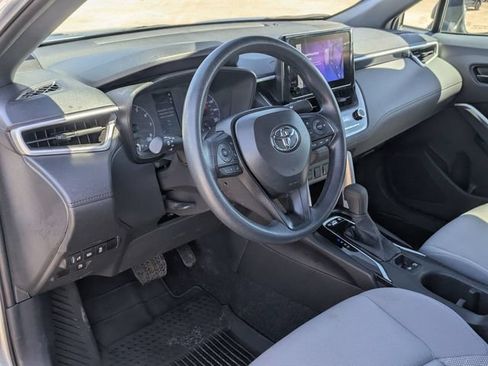 Used 2025 Toyota Corolla Cross AWD Hybrid image 34