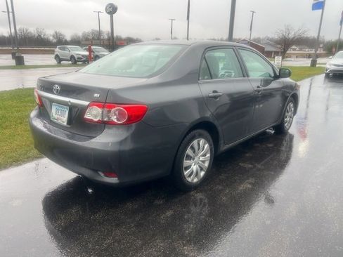 Used 2013 Toyota Corolla LE image 2