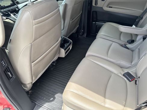 Used 2024 Honda Odyssey Touring image 31