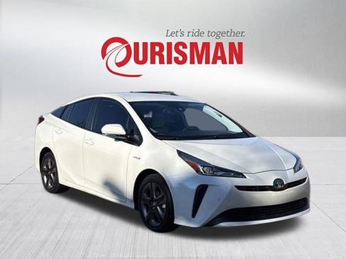 Used 2019 Toyota Prius XLE image 1