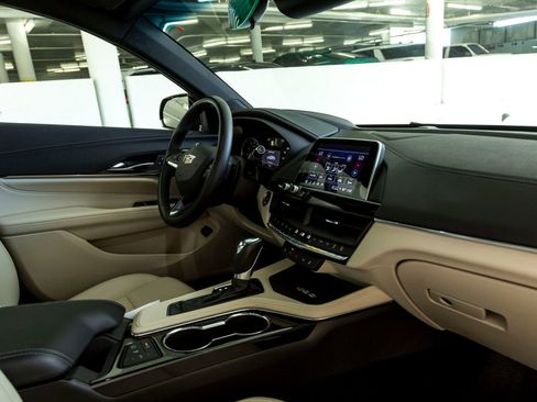 Used 2023 Cadillac CT4 Luxury w/ Sun And Sound Package image 29