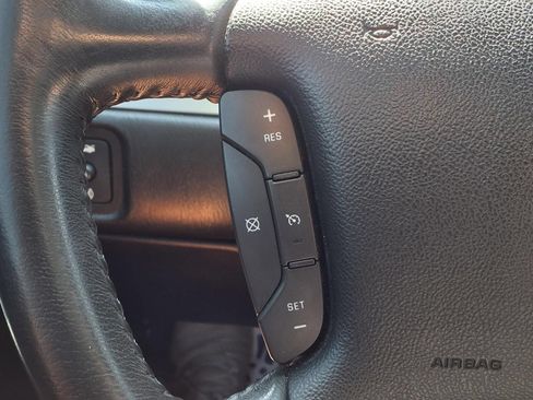 Used 2006 Chevrolet Monte Carlo LT FWD image 25