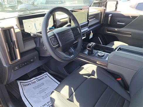 New 2025 GMC Hummer EV 2X w/ Extreme Off-Road Package image 10