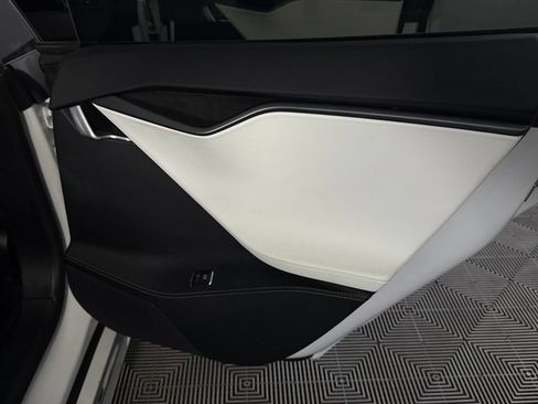 Used 2021 Tesla Model S Long Range AWD/4WD image 28