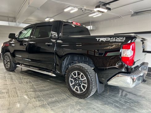 Used 2016 Toyota Tundra SR5 image 9