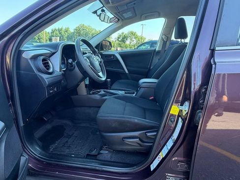 Used 2016 Toyota RAV4 LE AWD/4WD image 17