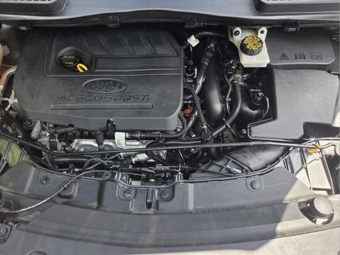 Used 2017 Ford Escape Titanium FWD image 16