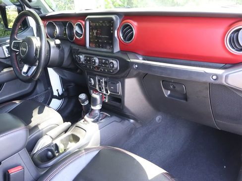 Used 2021 Jeep Gladiator Rubicon AWD/4WD image 42