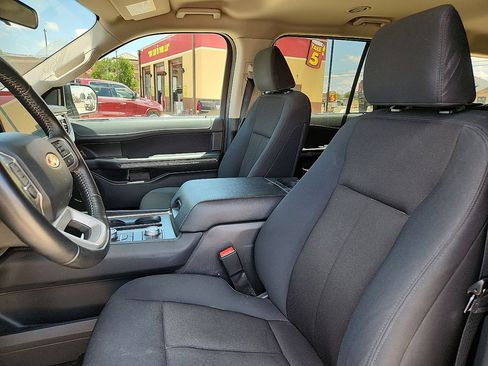 Used 2024 Ford Expedition XL AWD/4WD image 7