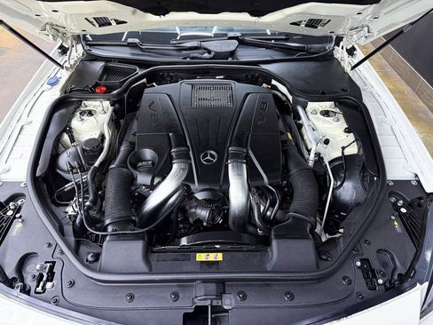 Used 2013 Mercedes-Benz SL 550 w/ Premium Pkg image 22
