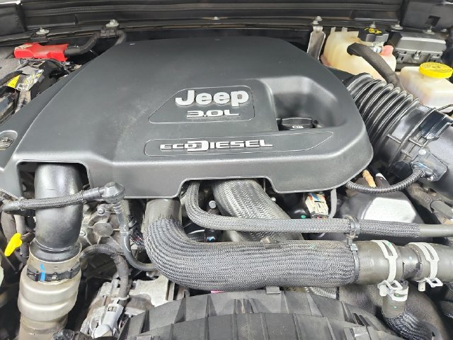 Used 2021 Jeep Wrangler Unlimited Sport AWD/4WD image 18