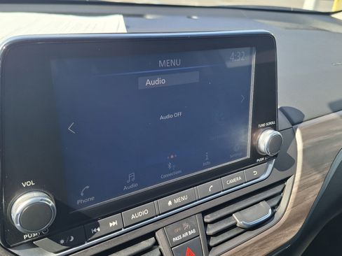 Used 2023 Nissan Altima 2.5 SV FWD image 14
