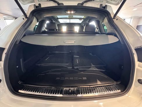 Used 2016 Porsche Cayenne GTS image 21